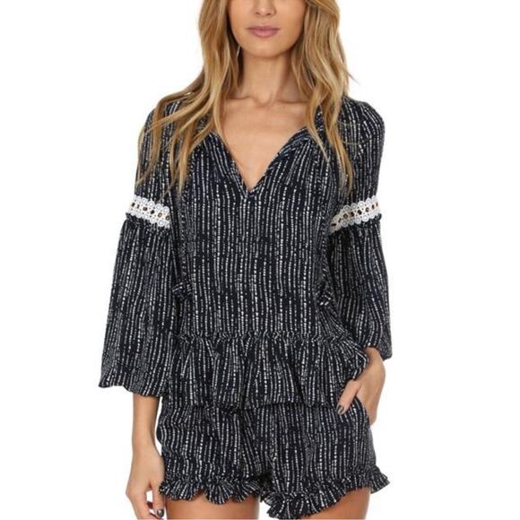 Misa Los Angeles Navy & White Carmen oversized Top - Picture 4 of 16